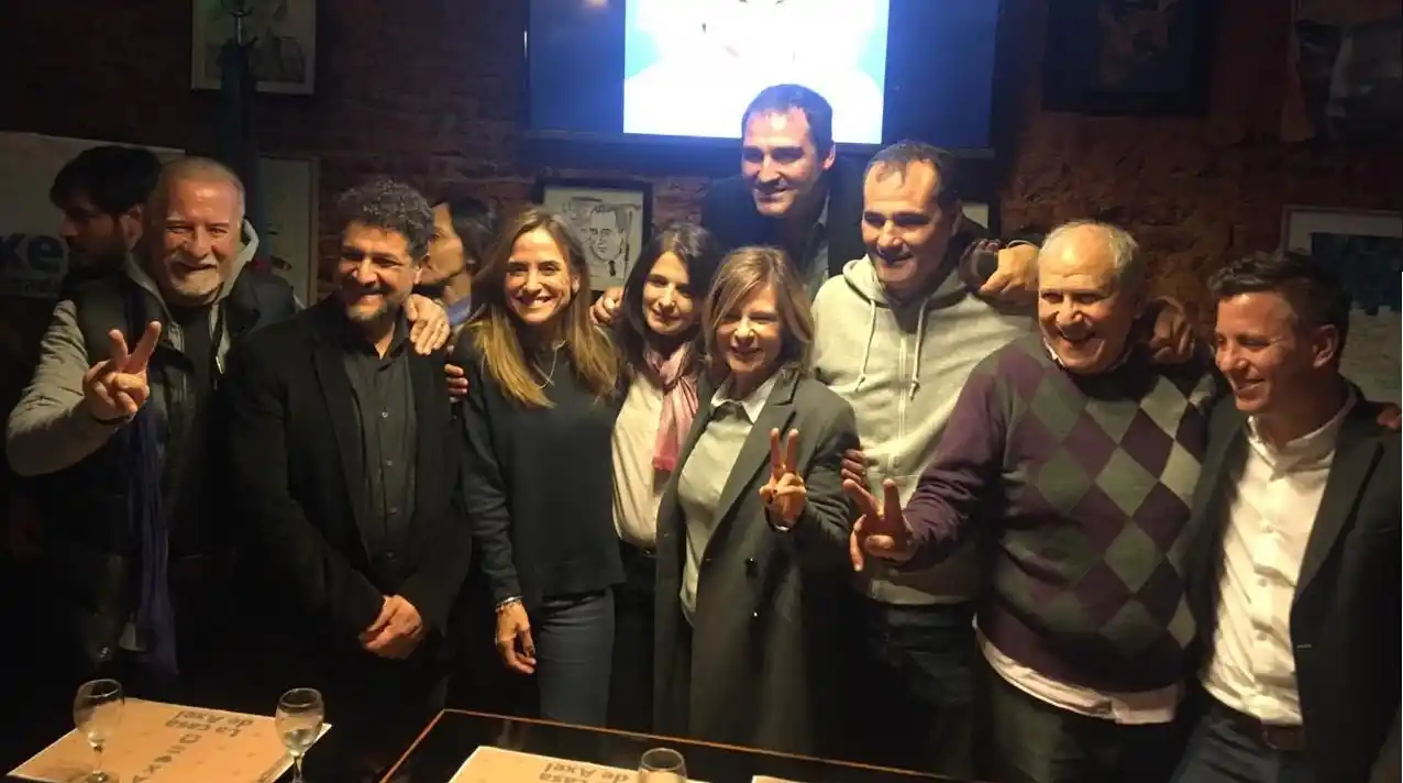 La Plata: El Frente de Todos reforzó la Unidad y Garro enumeró "obras que no se ven"