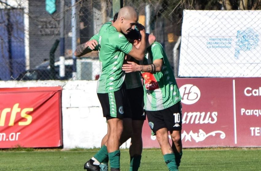 Fútbol local: goleada del campeón y cuatro definiciones por penales en octavos