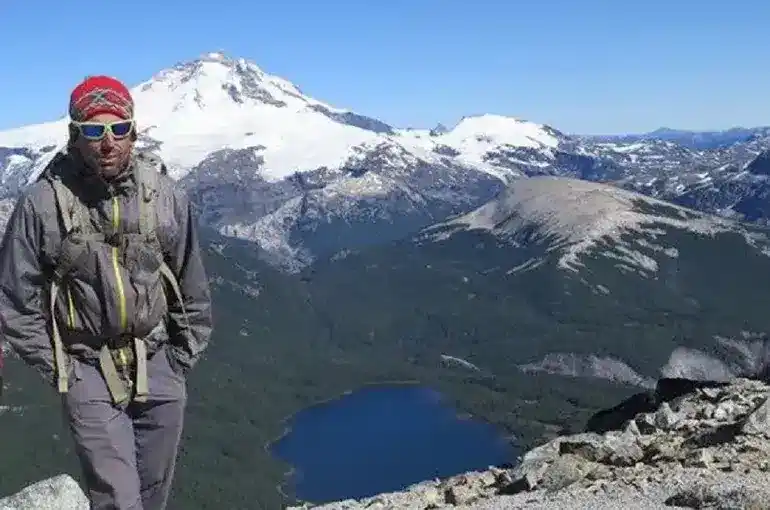 Nicolás Gregorio Benedetti tiene 53 años y nació en Mar del Plata.