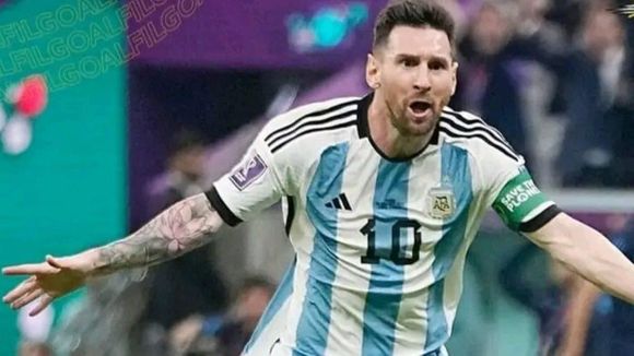 ¡ARGENTINA NO LLORÓ! La magia de Messi lleva a la Albiceleste a cuartos de final de Catar 2022