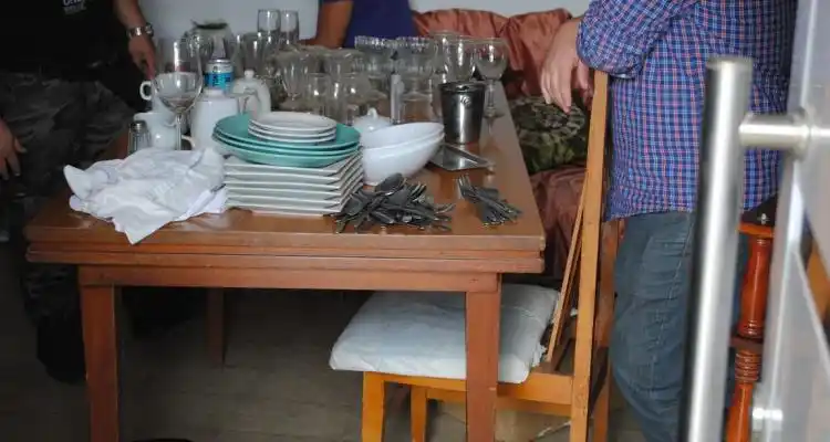 Dos mujeres allanadas por robar elementos del hotel donde trabajaban