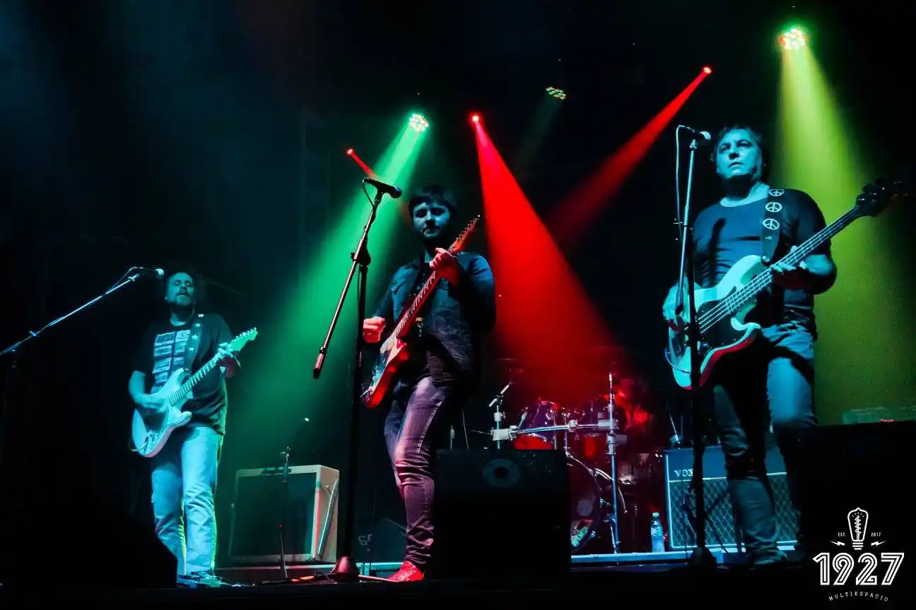 Ojo Bizarro, la banda venadense que sonará en la primara Noche de Bar.