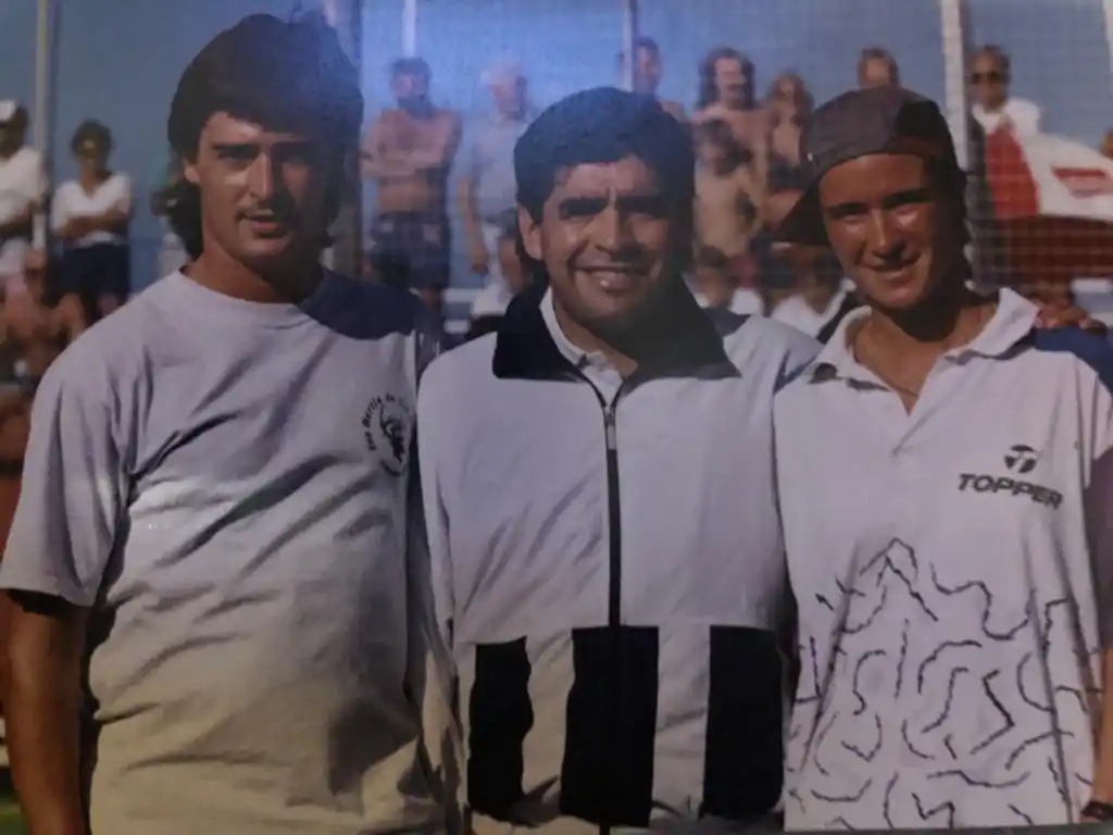 Maradona y la anécdota en el Parque San Martín: “tiren la pelota entre las piernas del caballo”