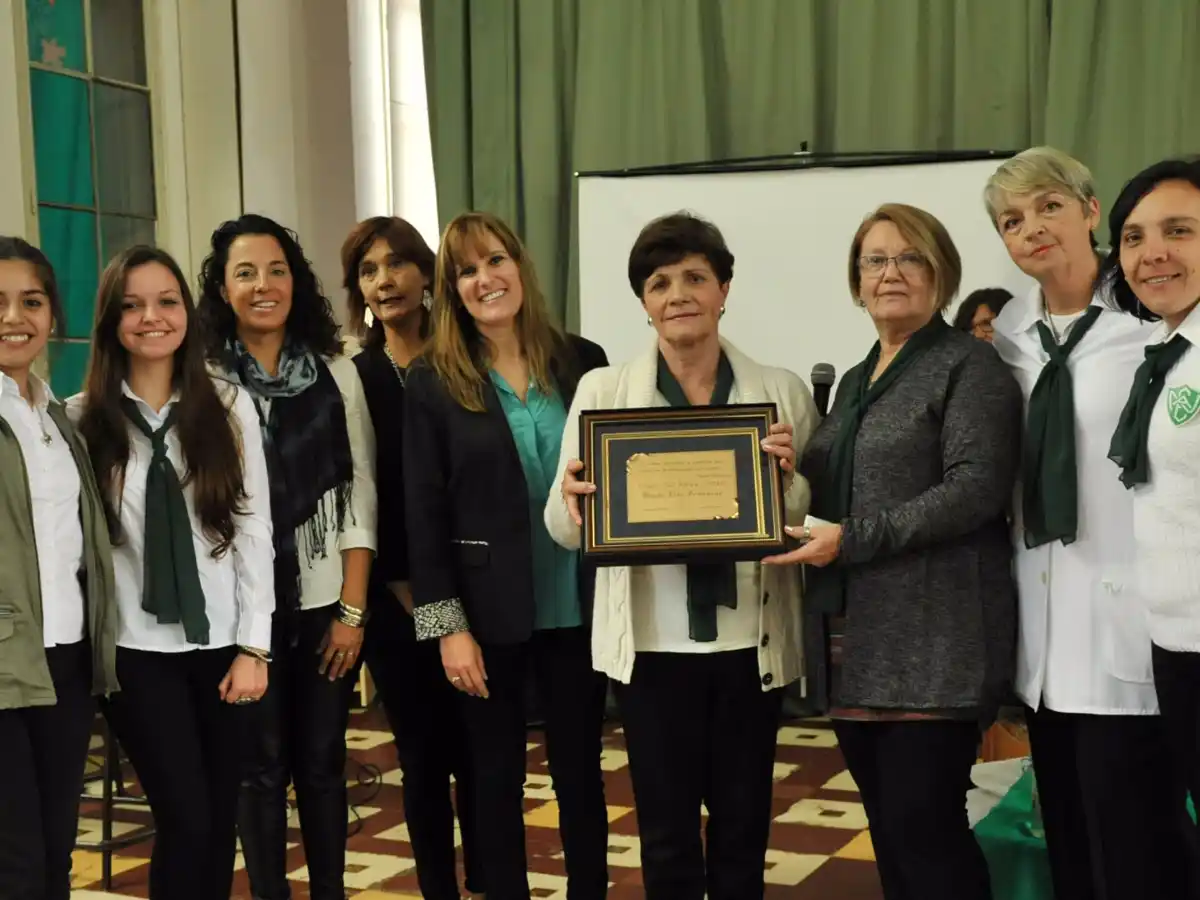 La escuela Normal celebró  sus 105 años de vida