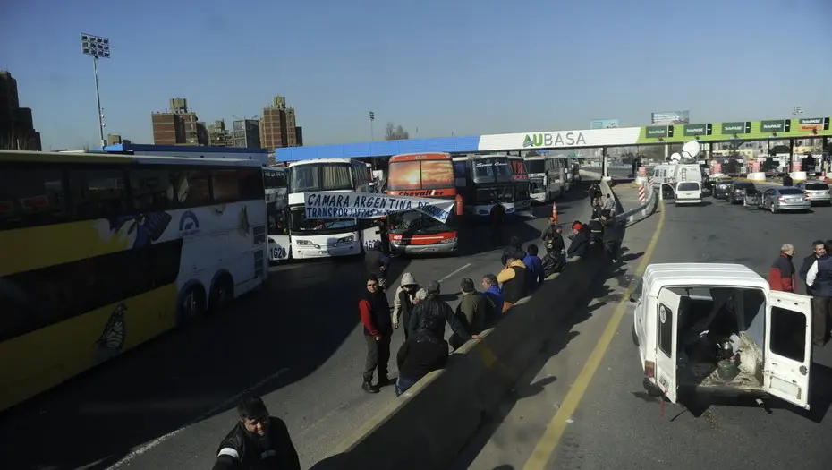 Después de seis horas, se levantó el corte en la autopista a Buenos Aires