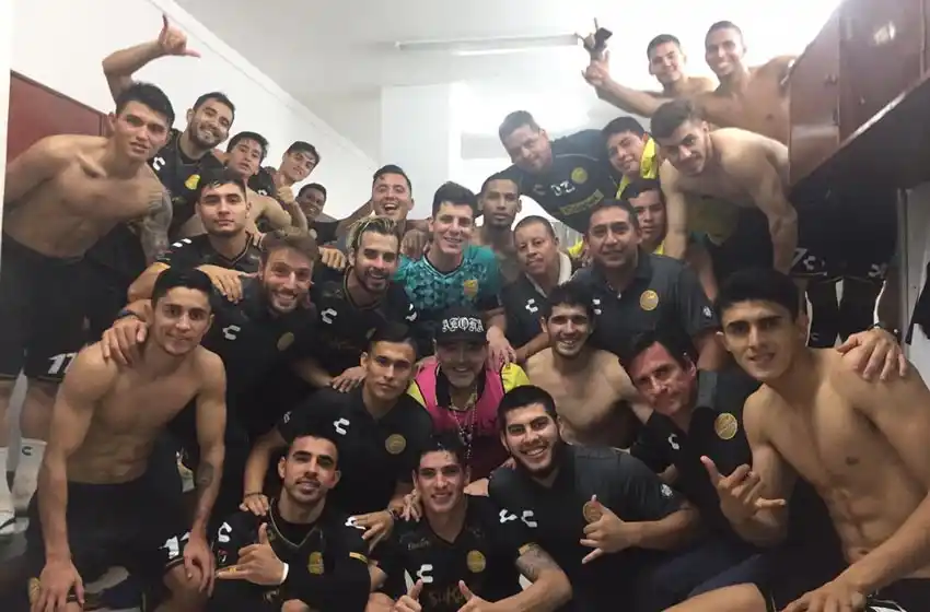 Maradona sigue revolucionando Sinaloa