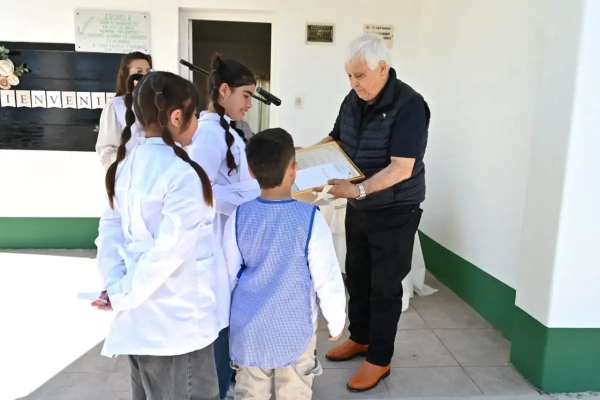 Remodelaron la Escuela Nº 72 de Colonia Las Piedras gracias al aporte de un exalumno