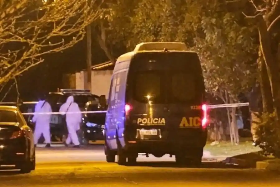 Fuerte discusión entre amigos terminó con un hombre muerto y otro herido de gravedad en Rosario