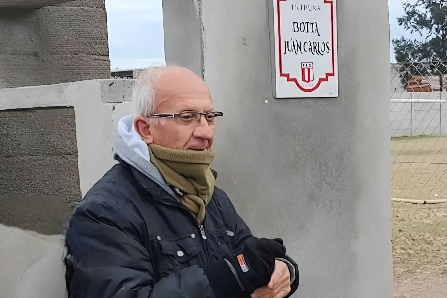 Paraná lo homenajeó en su momento con una tribuna que lleva su nombre.