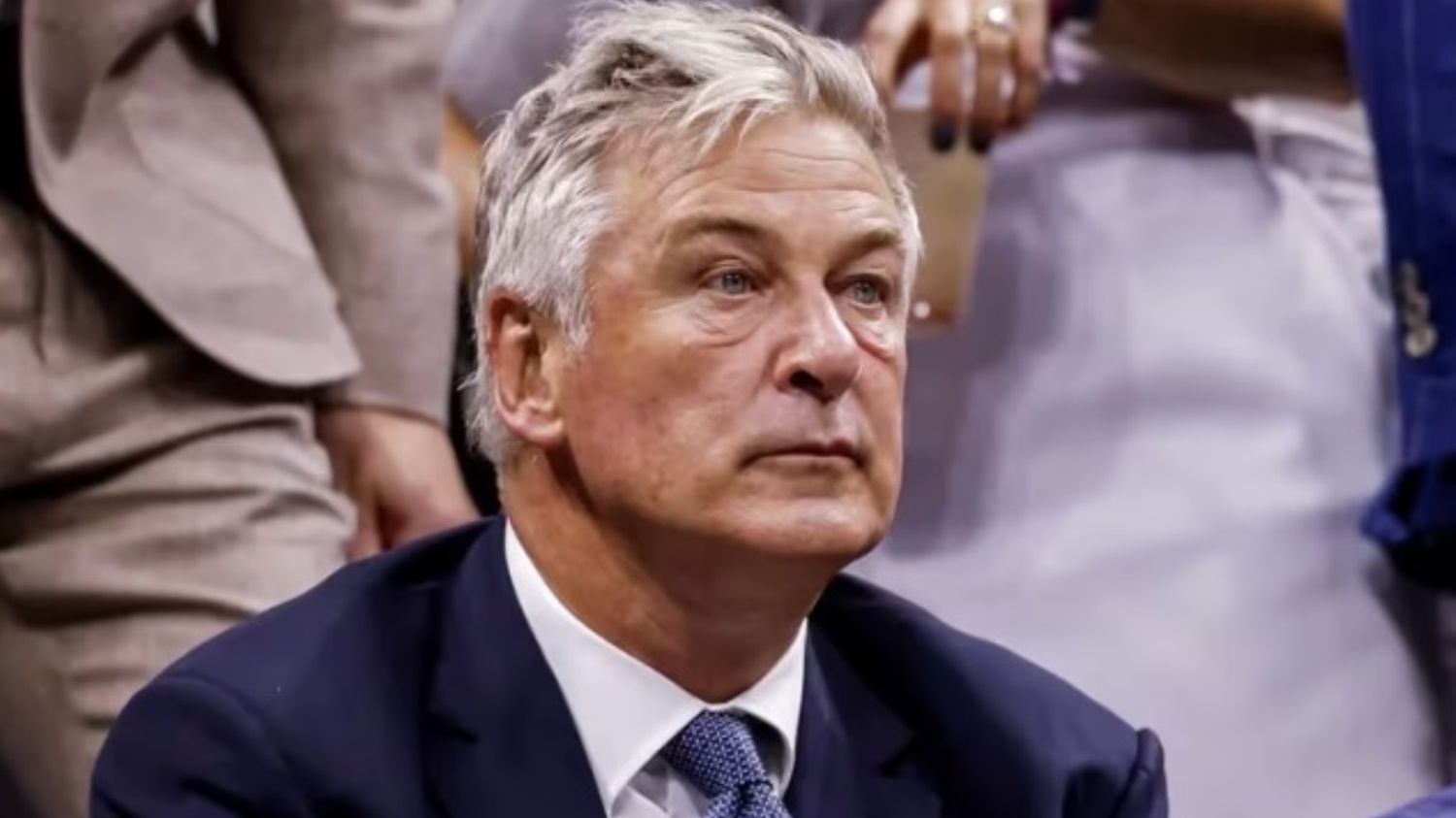 ¡SIN DERECHO A PATALEO! Juez denegó moción de Alec Baldwin para retirar sus cargos en el caso «Rust»