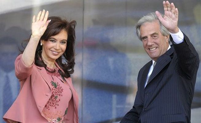 Elecciones en Uruguay: Cristina felicitó a Tabaré por el triunfo en las urnas