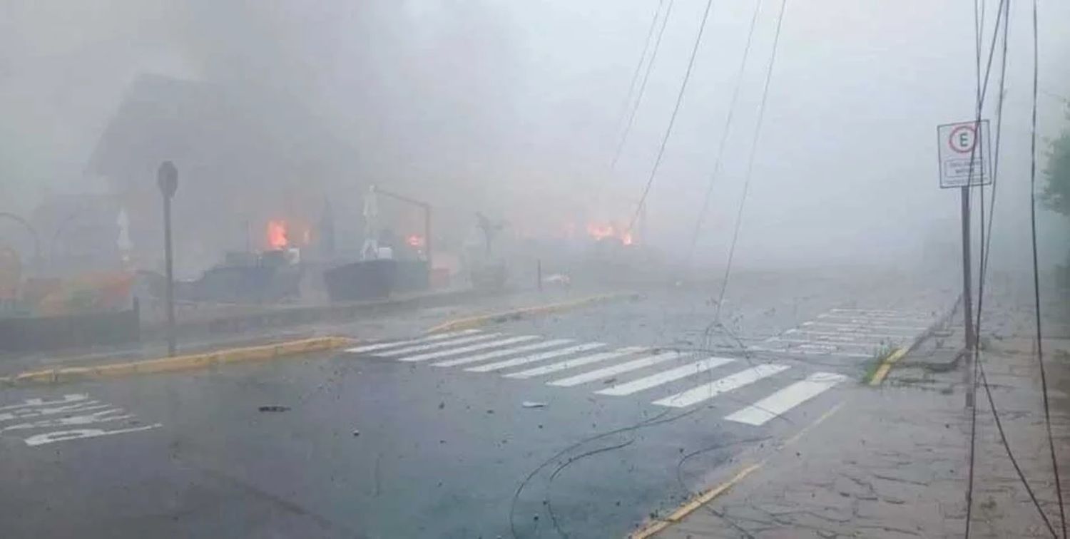 Una de las imágenes que divulgaron los bomberos locales.