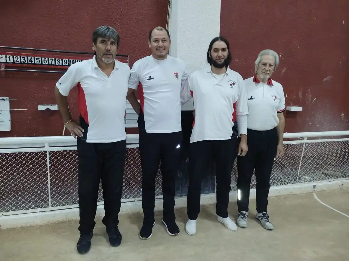 Mauricio López, Eduardo Bruno, Jorge Bonzon y Miguel Cabarco: de Defensa Tandil.