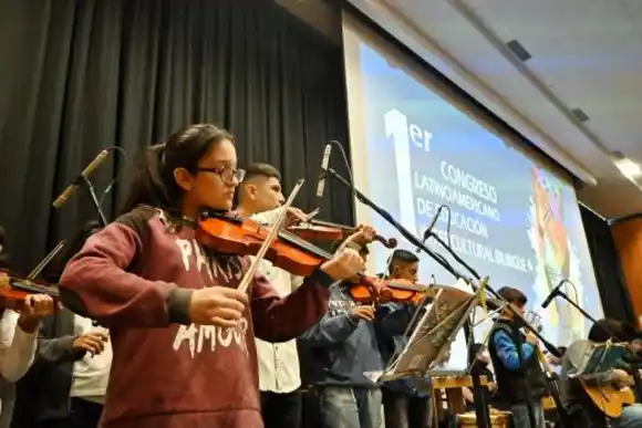 Educación intercultural bilingüe: la provincia consolida la implementación de la modalidad
