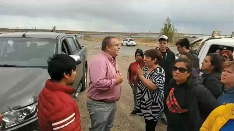 La mujer violada regresó a Salta y el padre de un imputado le pidió “perdón”