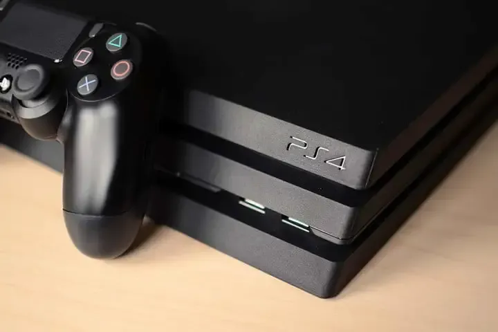 Mala jugada: se robaron una PlayStation y los detuvieron