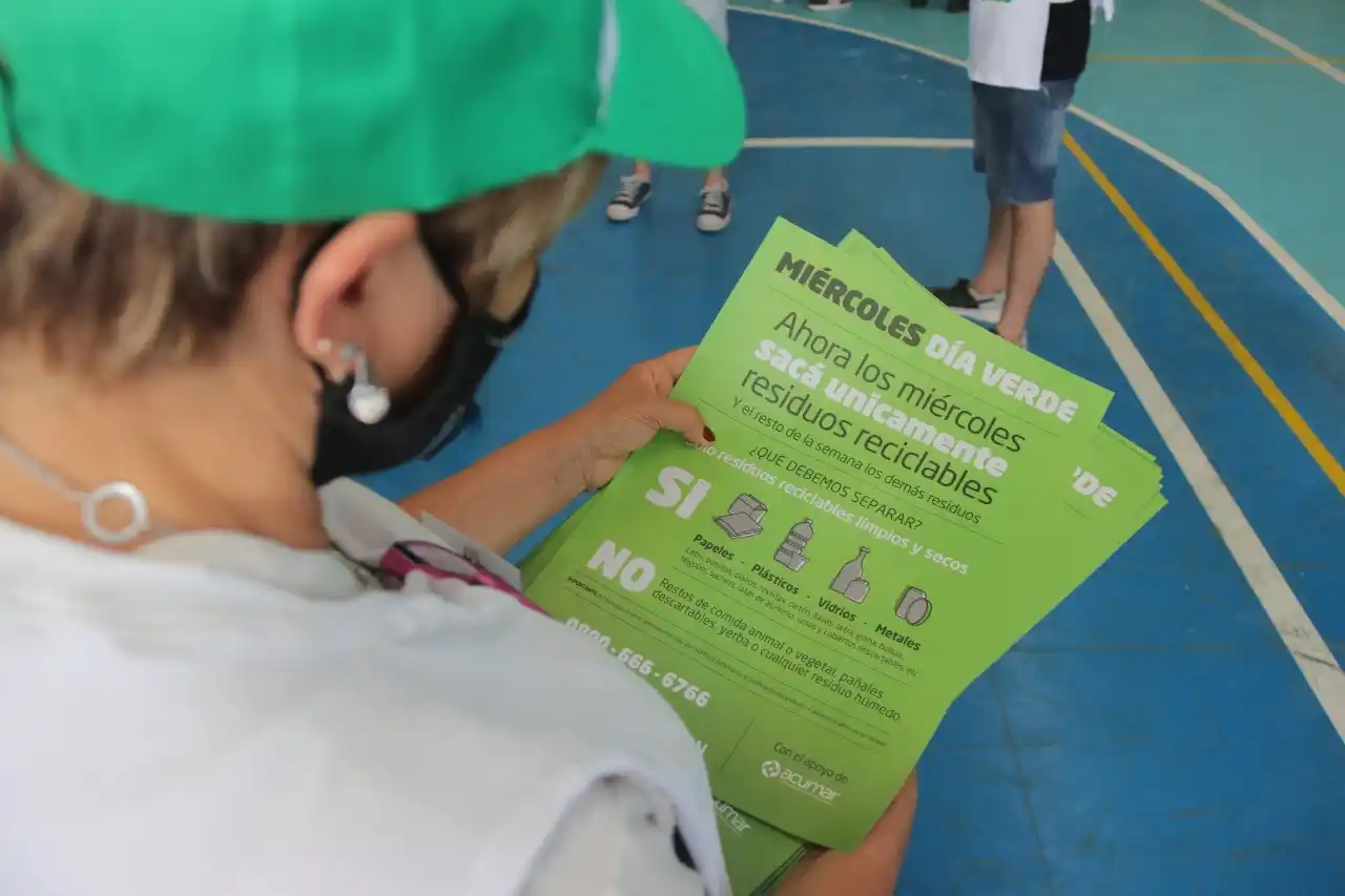 "Día verde" en Morón: Avanza la iniciativa para sacar los residuos reciclables una vez por semana