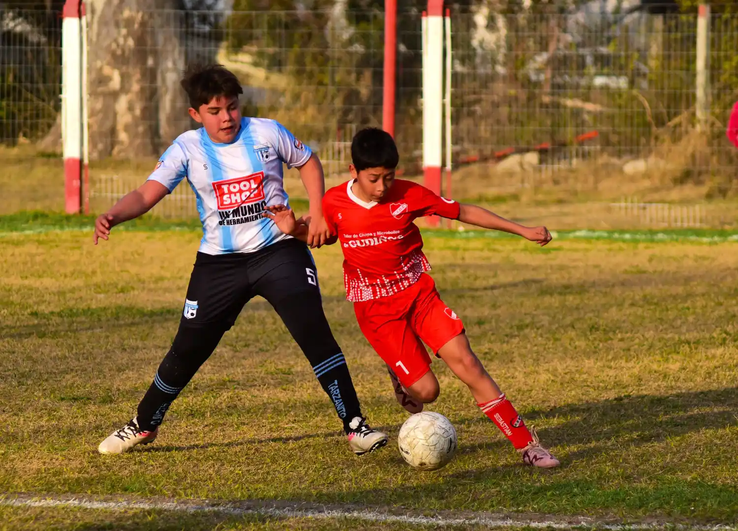 Los más chicos jugarán al fútbol, a partir de las 13.