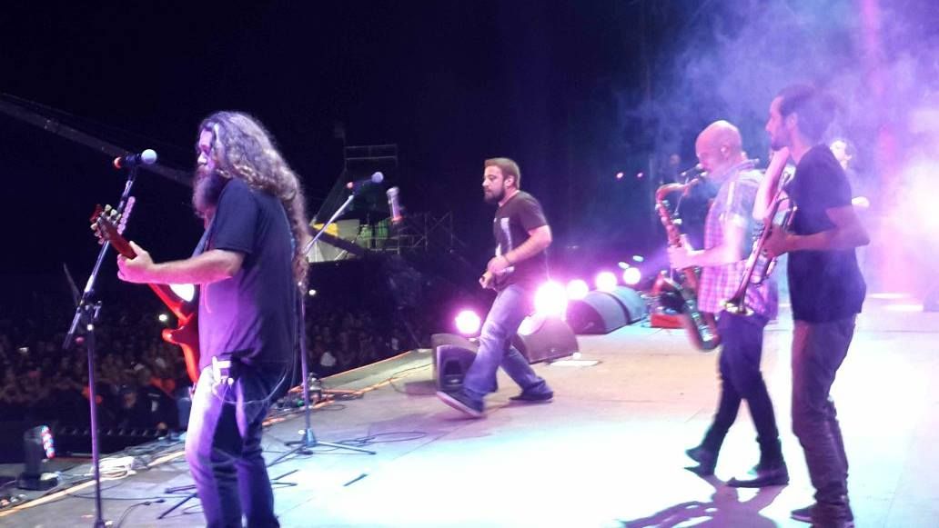 Las Pastillas del Abuelo y Guasones suben al escenario del Rock Baradero