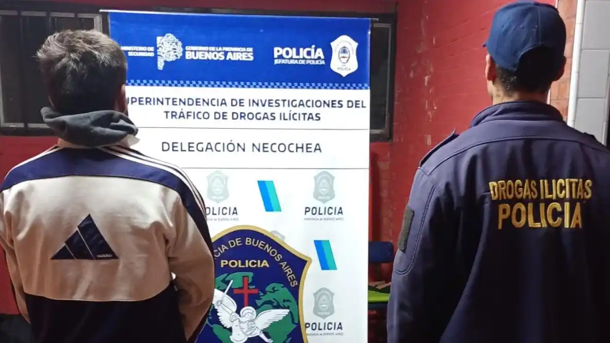 Allanamiento por drogas en Necochea: secuestraron marihuana y detuvieron a un hombre con pedido de captura
