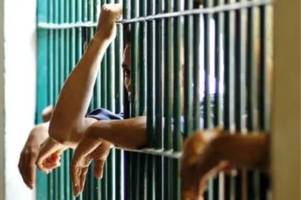 Santa Fe: el 85% de los presos que recupera su libertad vuelve a delinquir