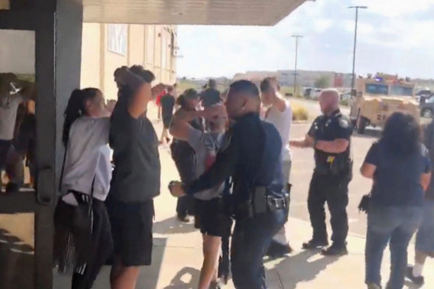 Texas: un tiroteo deja cinco muertos y una veintena de heridos