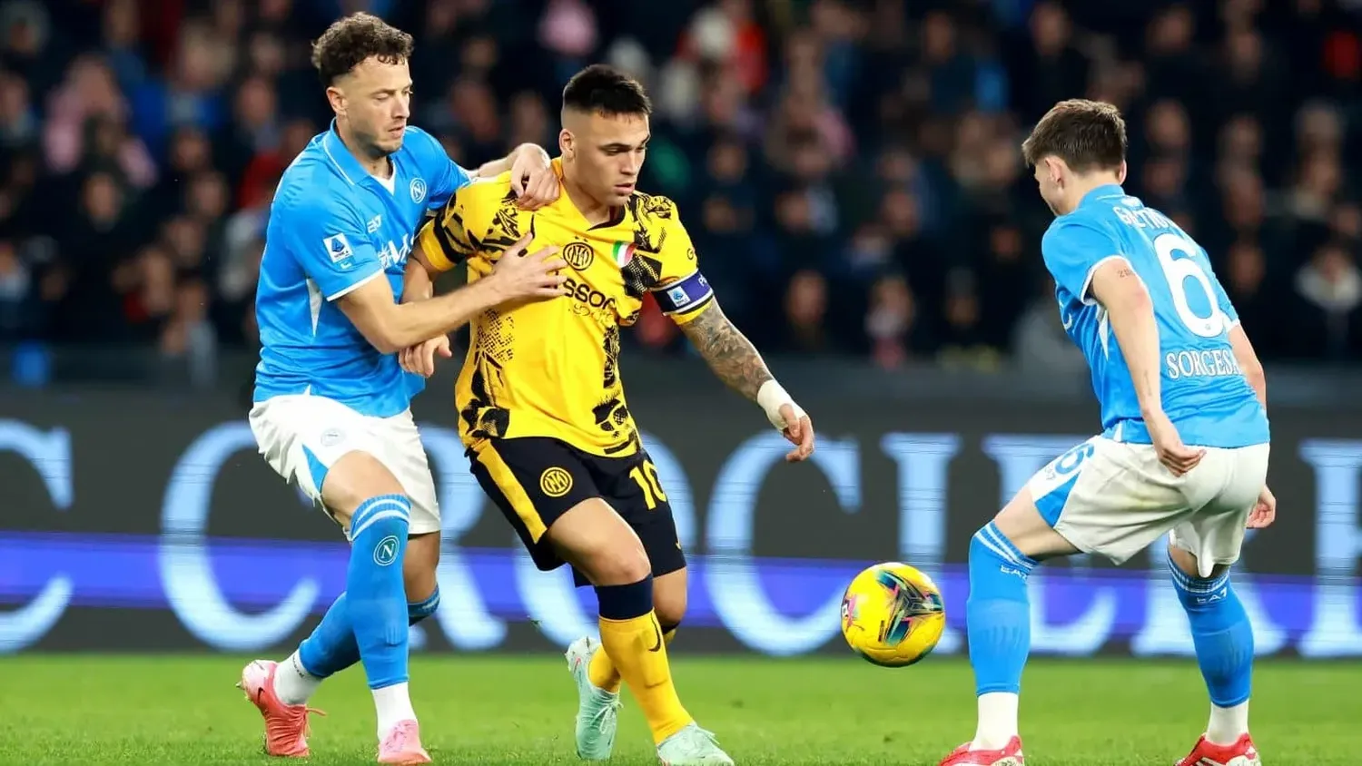 Napoli e Inter igualaron en el estadio Diego Armando Maradona