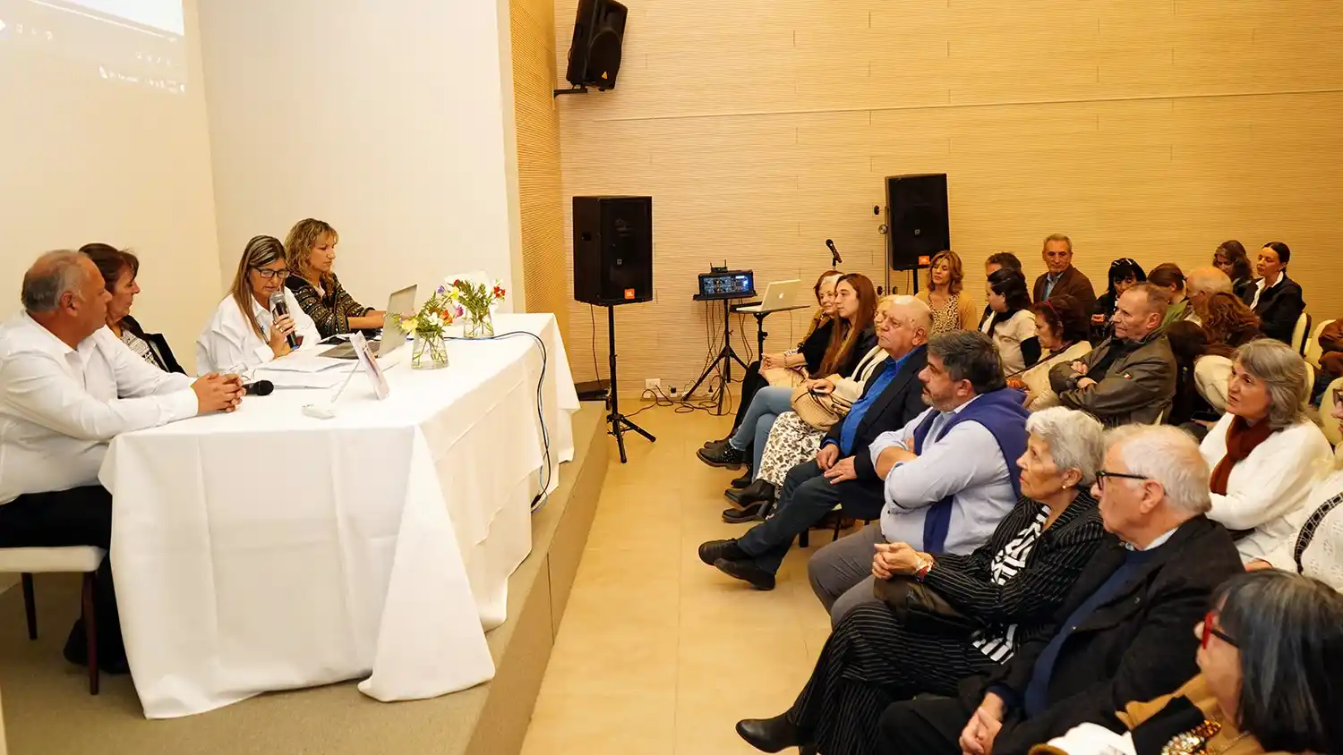 Presentación. Se realizó en el auditórium del Colegio de Escribanos