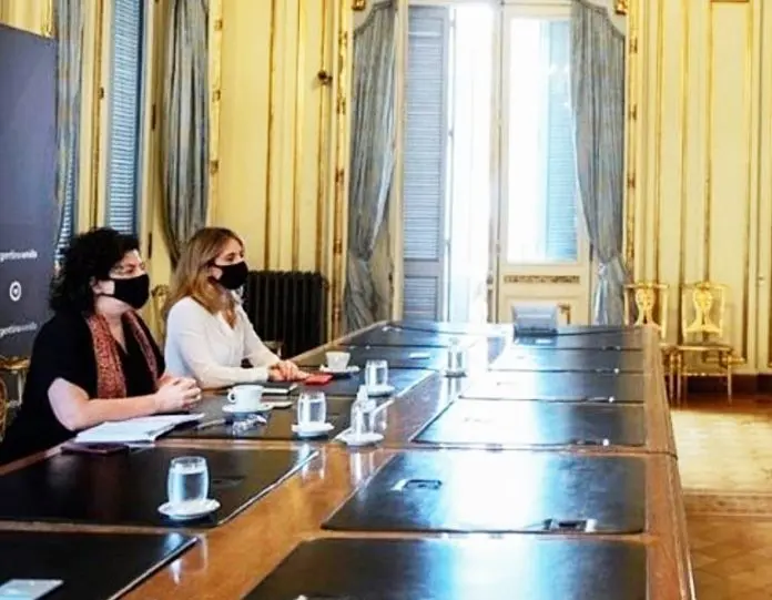 Avanza el acuerdo con China para producir la vacuna Sinopharm en Argentina