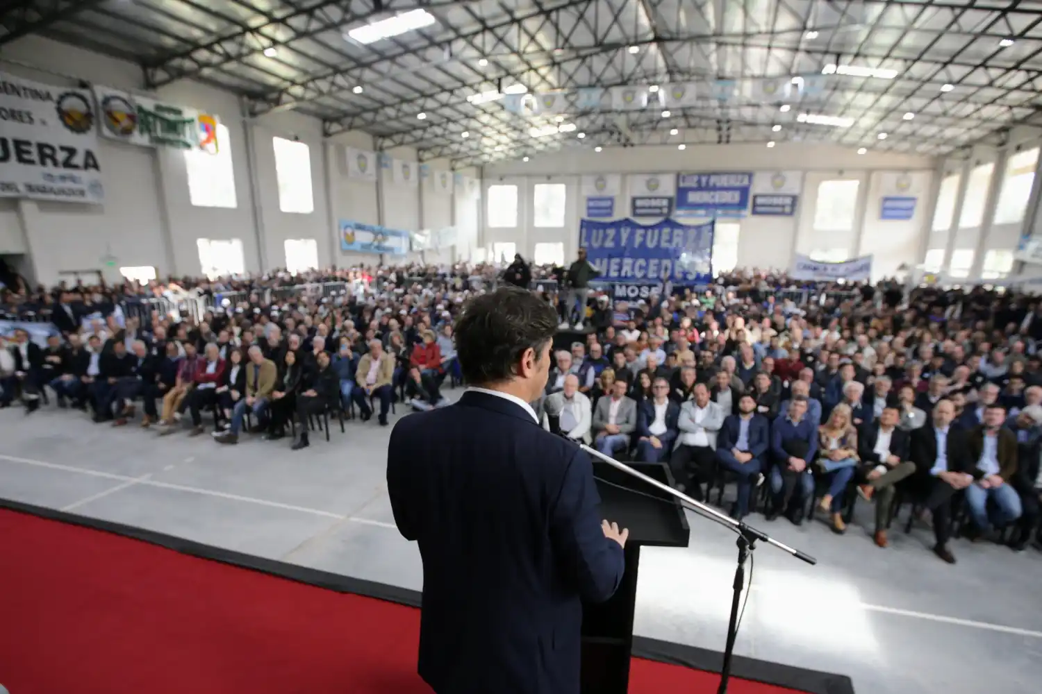 Kicillof anunció un aporte de casi $5.000 millones para 200 cooperativas eléctricas bonaerenses