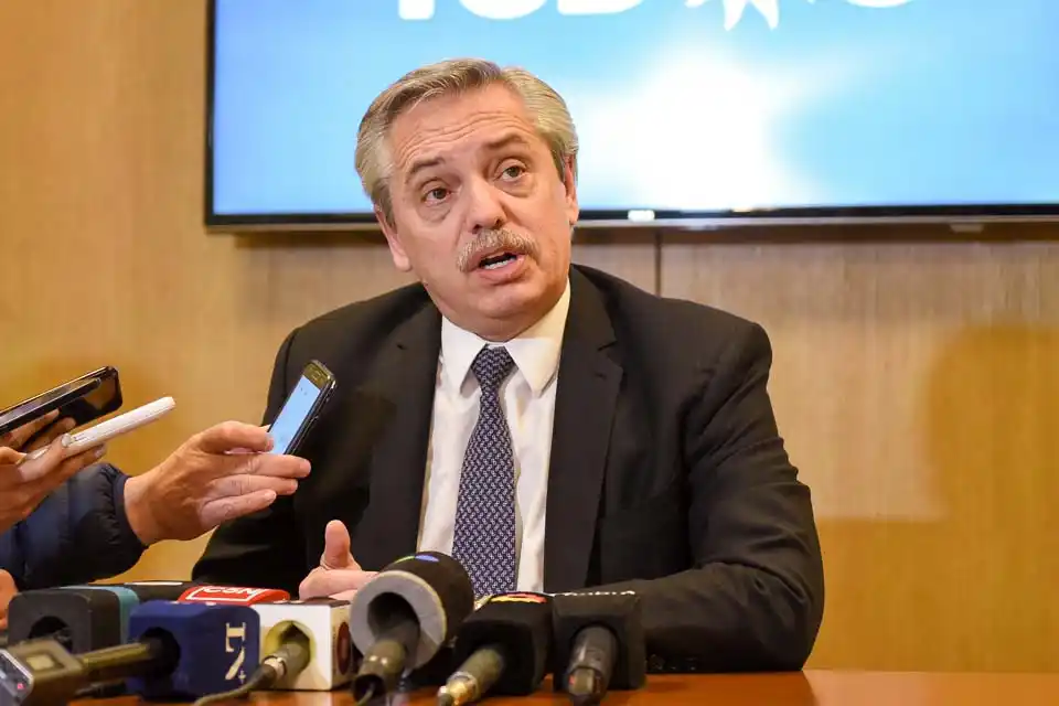 "No tenemos que dejar que el dólar se escape más", dijo Alberto Fernández