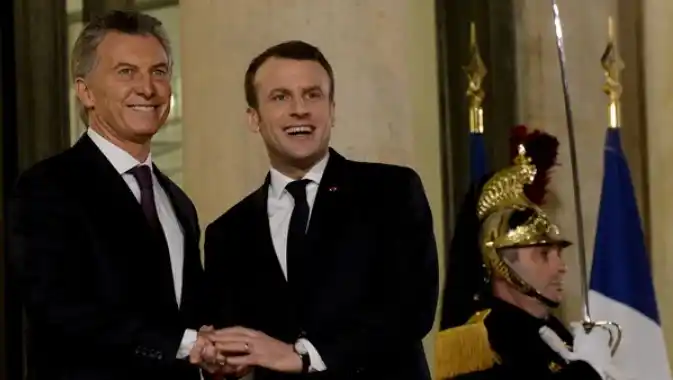 Macri habló Macron y recibió su apoyo para seguir el plan del FMI