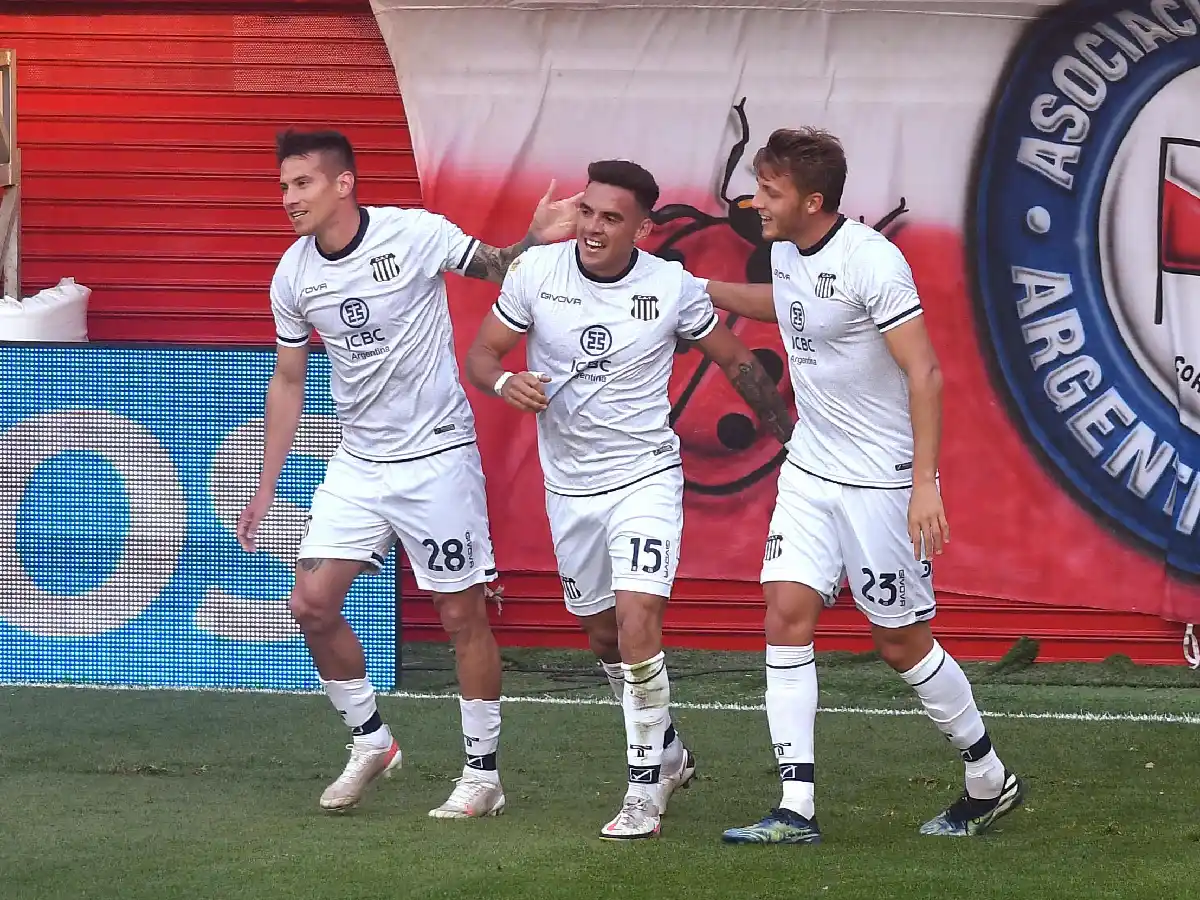 Triunfazo de Talleres, que llegó a la punta