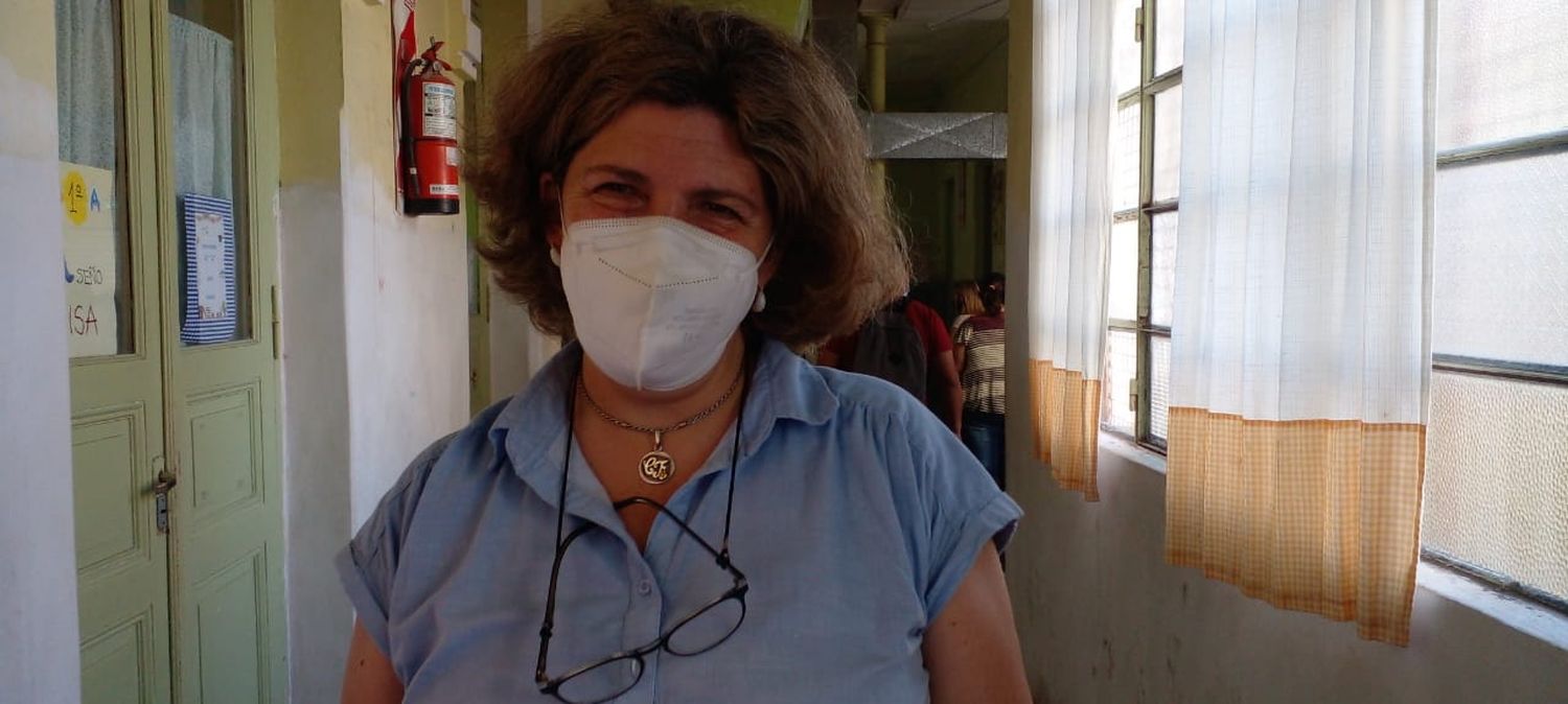 Elecciones 2021: Carolina Frangi cocinó nuevamente para las autoridades de mesa