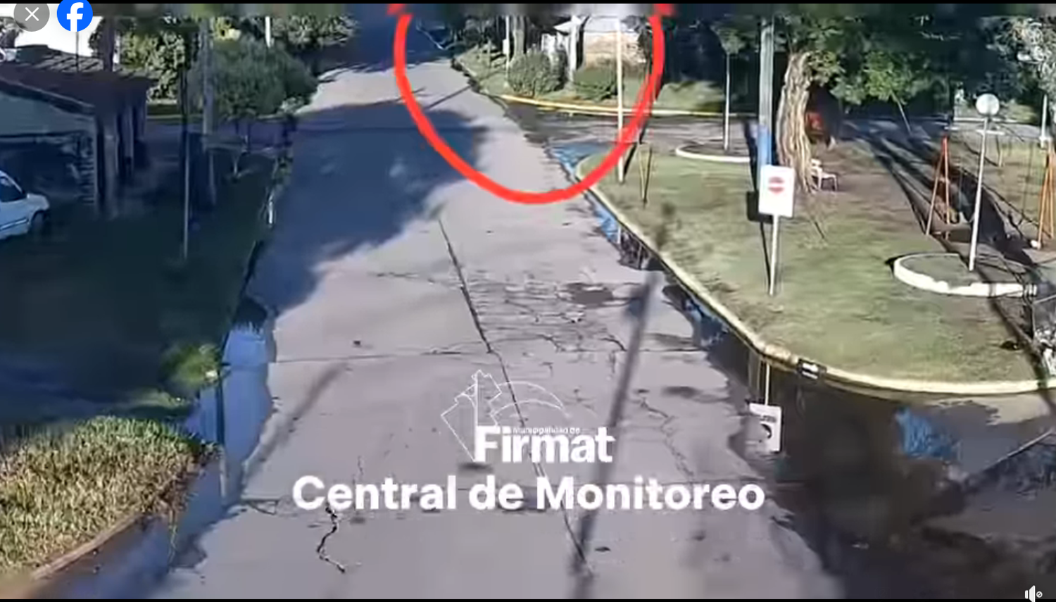 (Video) Tres jóvenes fueron detenidos luego de robar una moto