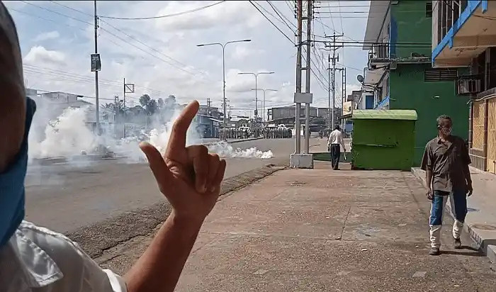 ¡SE MOLESTARON LOS BRAVOS DE APURE! Dos detenidos tras protestas por proclamación de Eduardo Piñate