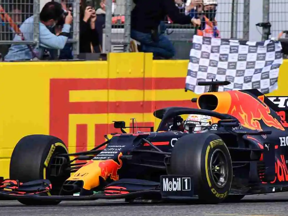 Verstappen se quedó con el GP de Emilia-Romaña 