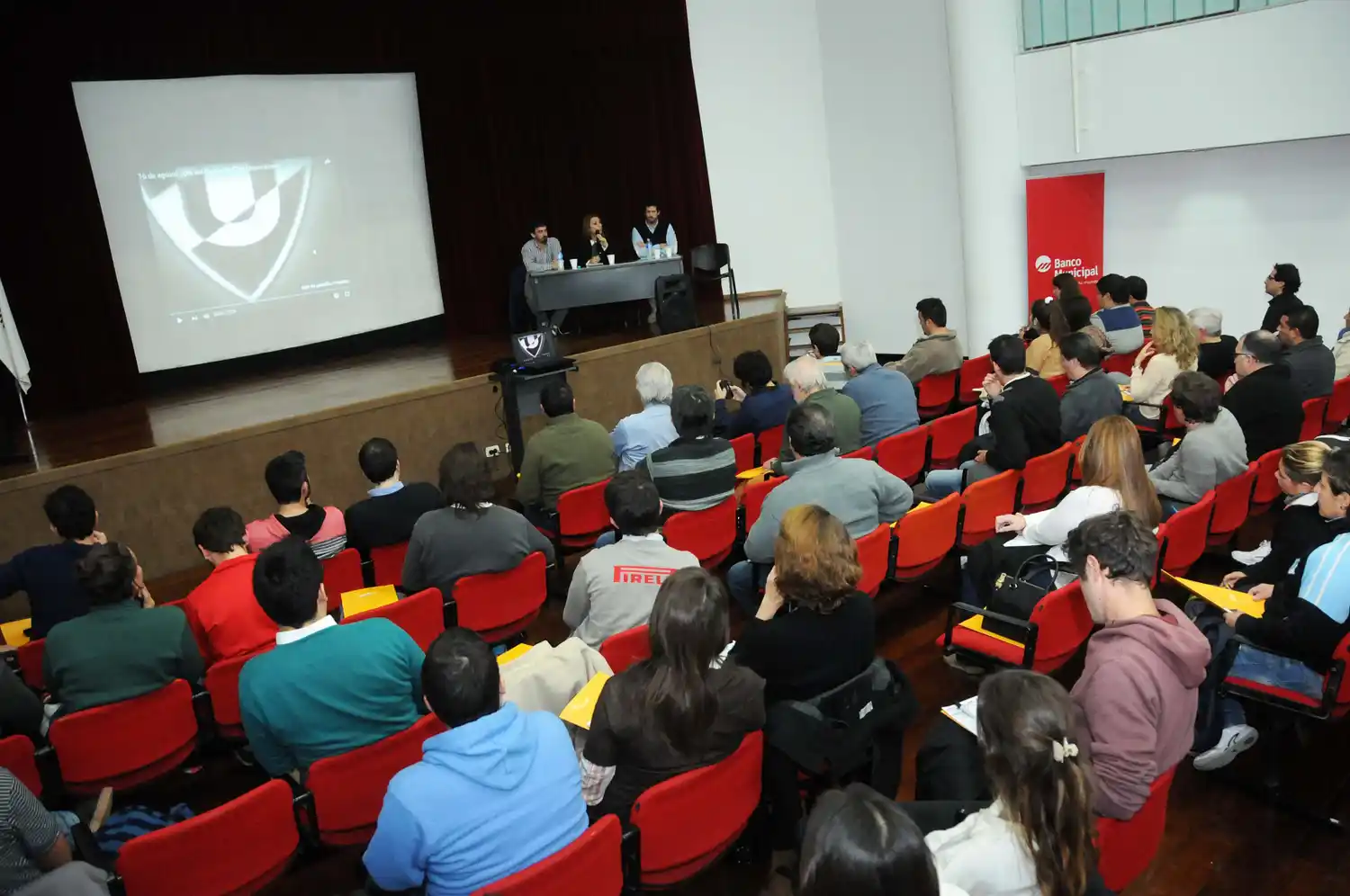 Se puso en marcha un seminario para nuevos dirigentes de clubes