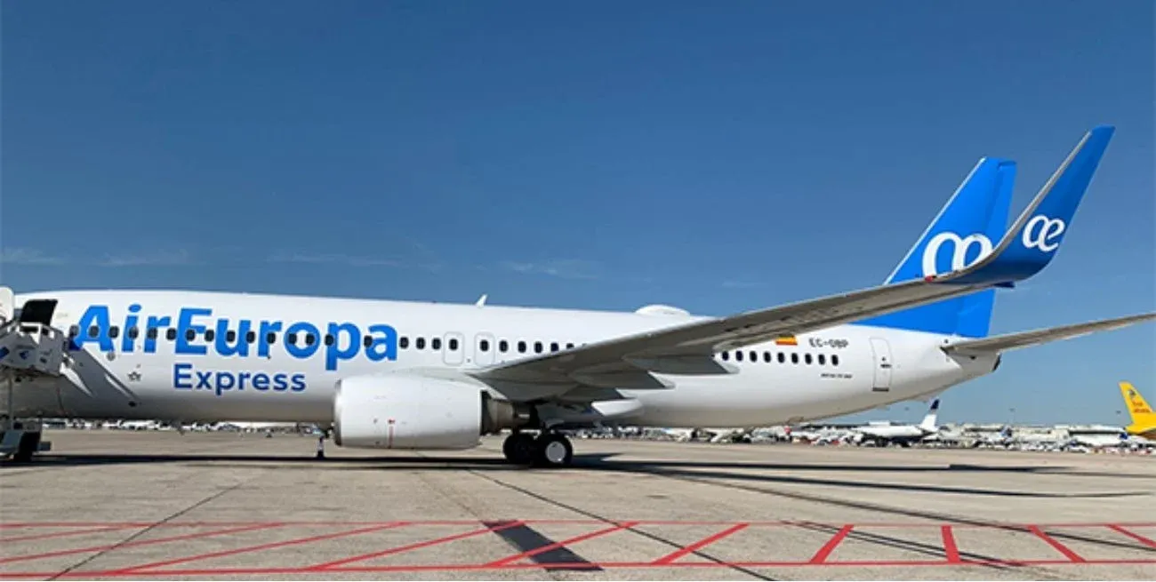 El vuelo UX045, que iba de Madrid a Montevideo, tuvo que ser desviado a la ciudad de Natal, Brasil.