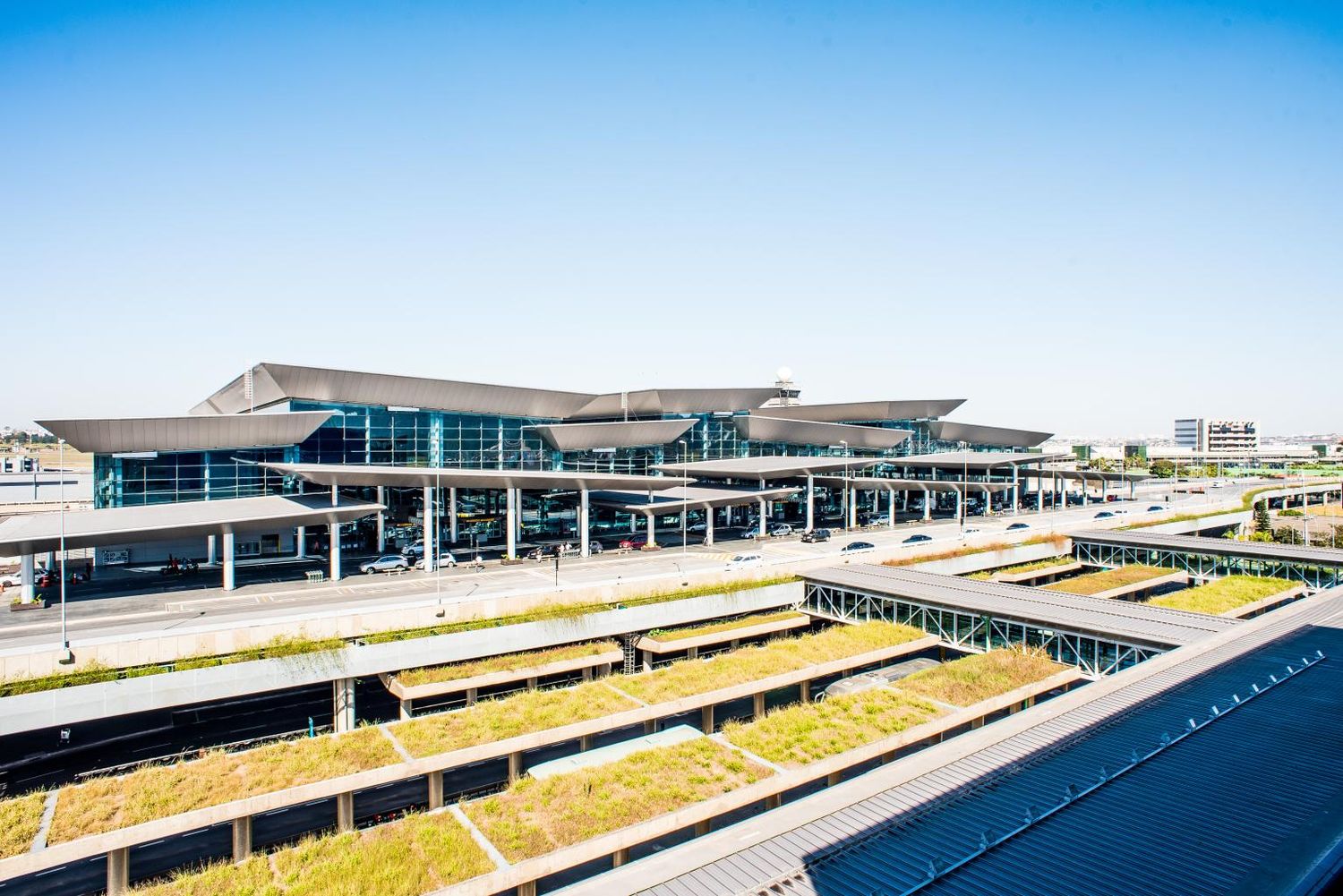 Guarulhos International Airport began to vaccinate all its aeronautical personnel