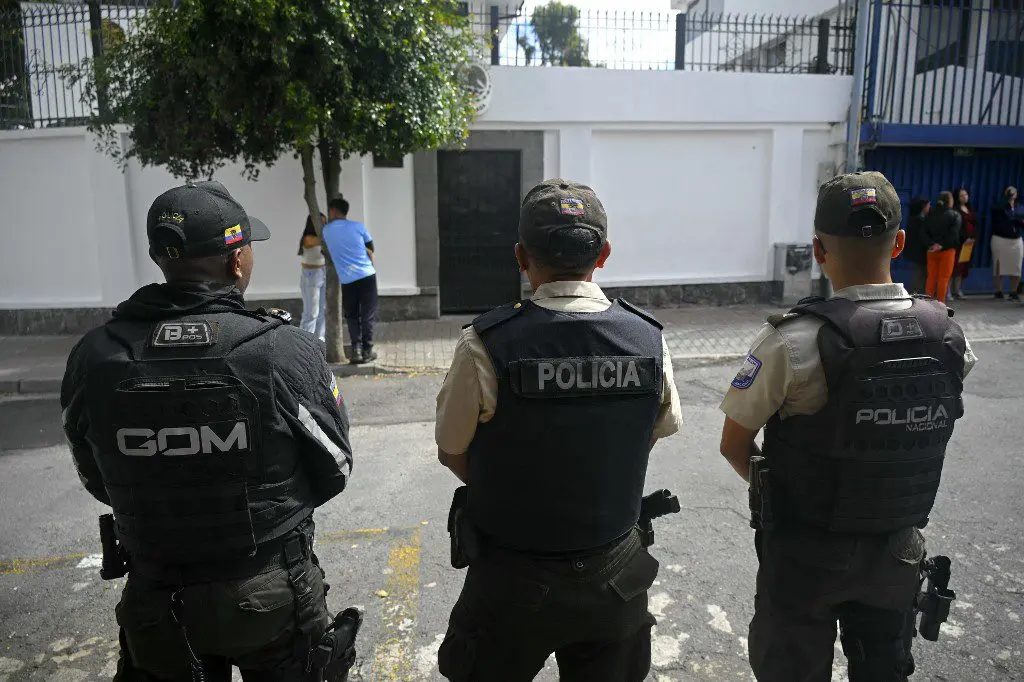 Ecuador dice que está dispuesto a restablecer relaciones con México «SIEMPRE Y CUANDO RESPETEN»