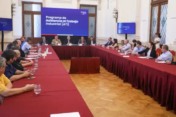 Perotti presentó el Programa de Asistencia al Trabajo Industrial