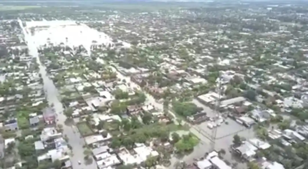 Chaco: dos personas murieron en medio de las inundaciones