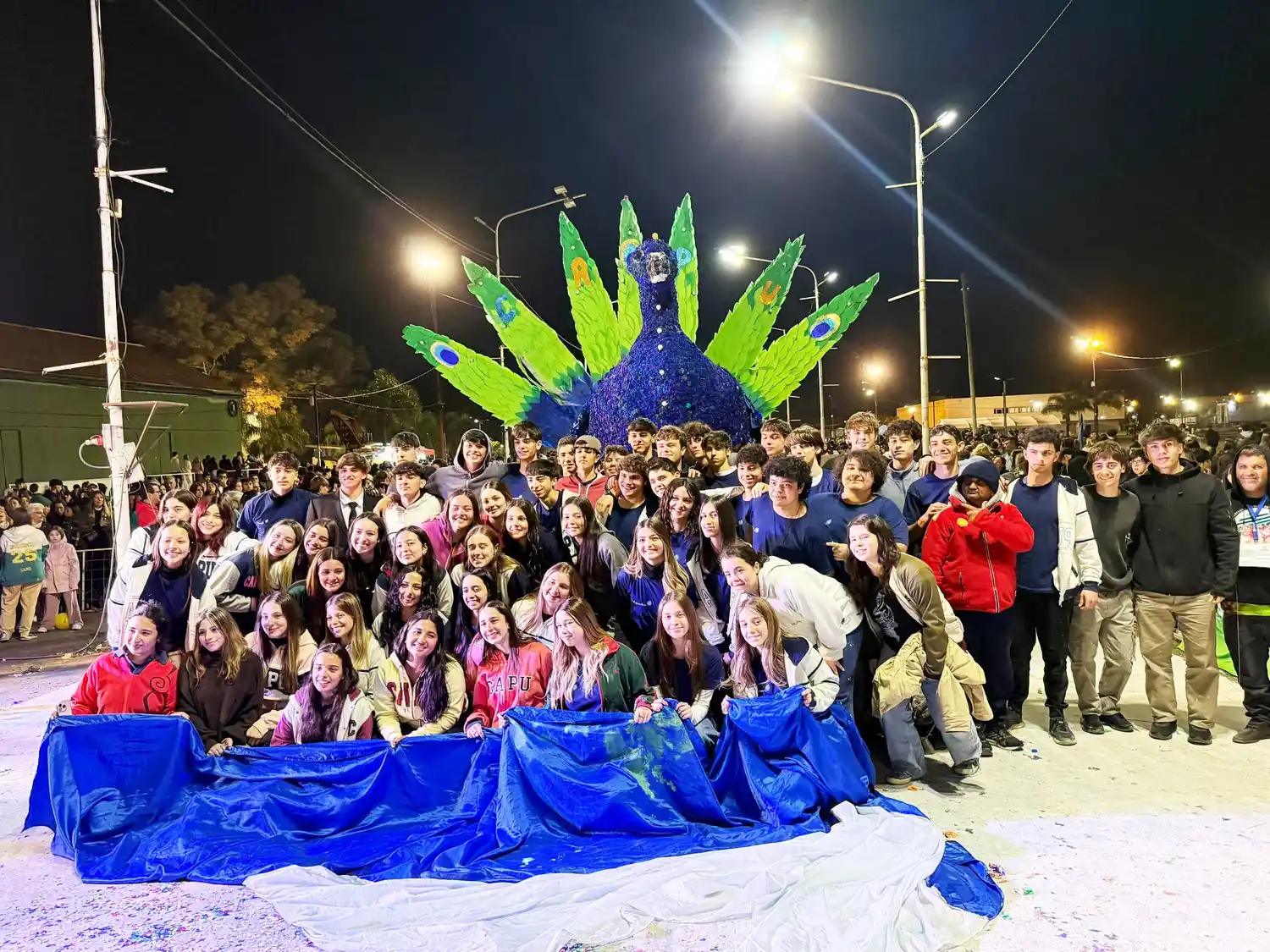 Concordia vive la magia de los tradicionales desfiles de carrozas estudiantiles