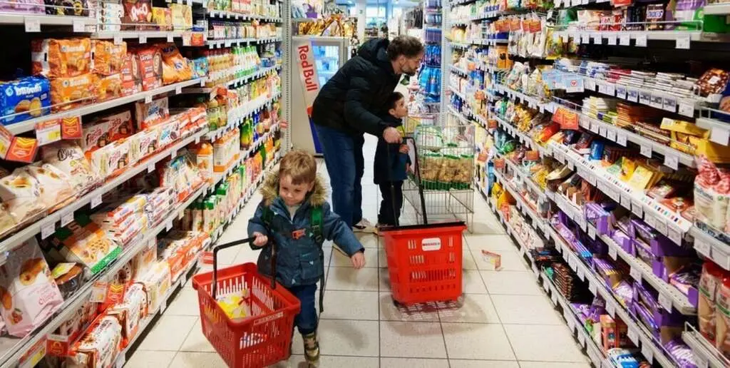 El organismo difundió el valor de la crianza de infancias, que incluye bienes, servicios y el costo del cuidado. Los aumentos se ubicaron por debajo de la inflación general del noveno mes del año.