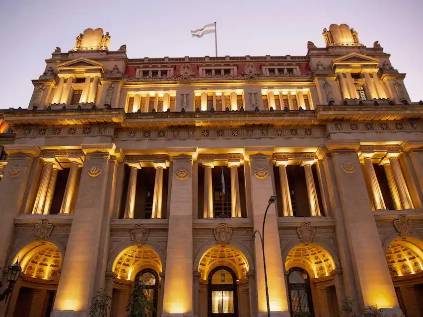 La Corte Suprema puso límites al cálculo de intereses en juicios laborales