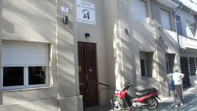 Hogar El Samaritano. Funciona en calle 65 entre 64 y 66