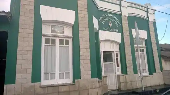 Un bombero salvó la vida de un bebé que se estaba ahogando en Necochea