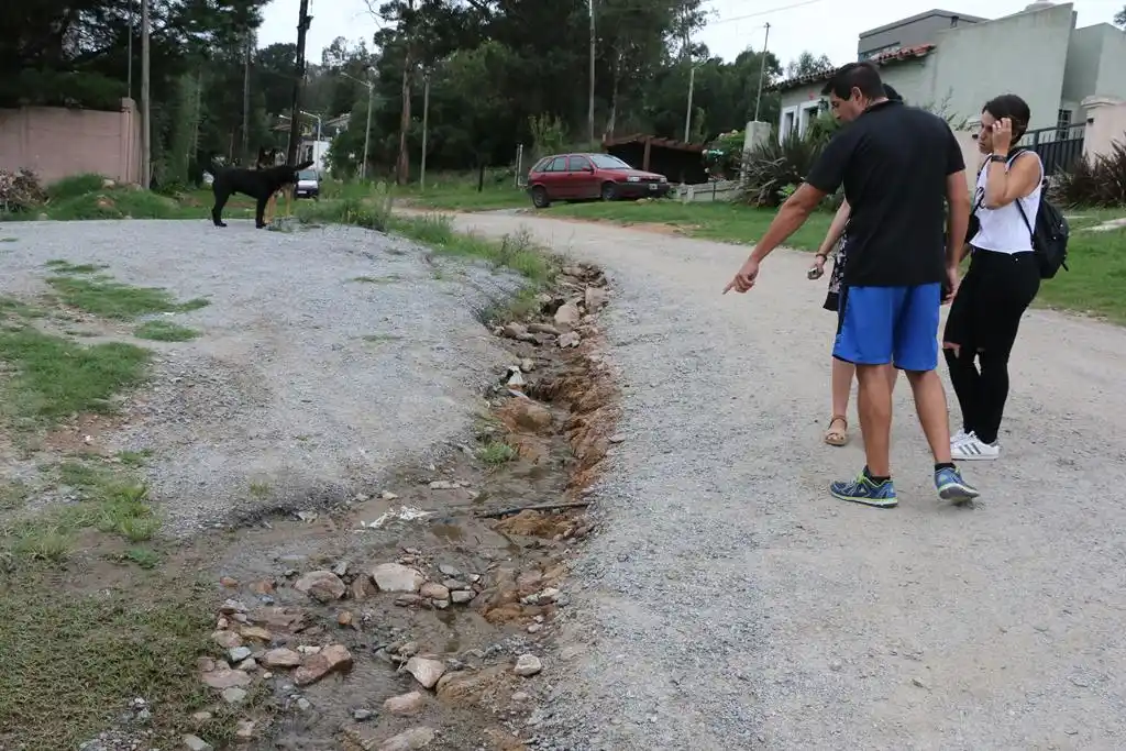 Villa del Parque: afirman que la mayoría de  las calles está intransitable 