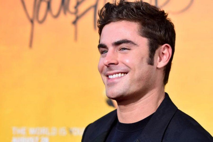 ¿Zac Efron prepara el terreno para High School Musical 4?
